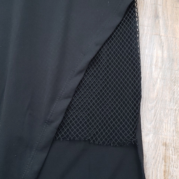 Forever 21 Bodycon tube dress with net insert - Picture 4 of 6